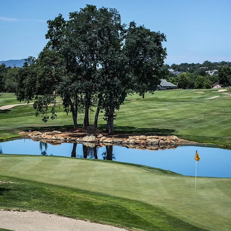 American dunes golf club: a tribute to heroes on the greens